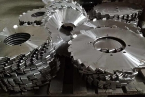 熱噴涂廠家?guī)懔私鉄釃娡砍R姷男迯皖愋陀心男?></div></li><li id=